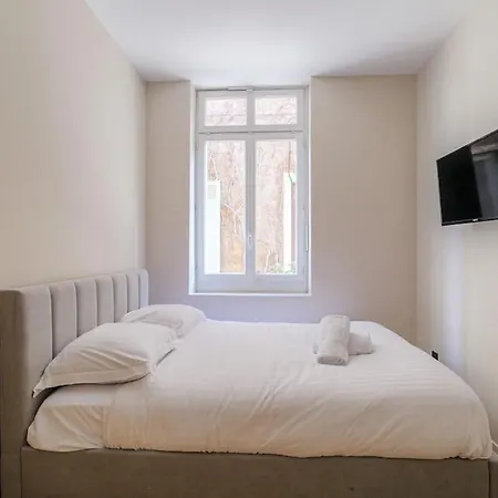Spacieux T3 Moderne Avec Parking, Ecully Exterior photo