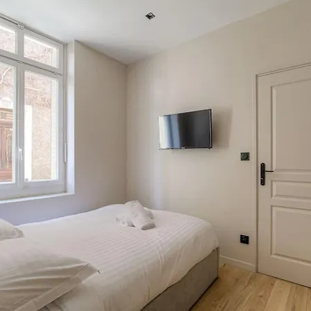 Spacieux T3 Moderne Avec Parking, Ecully Exterior photo